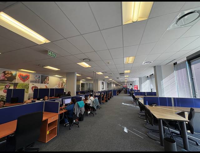 1,587M² OFFICE TO LET IN WOODSTOCK